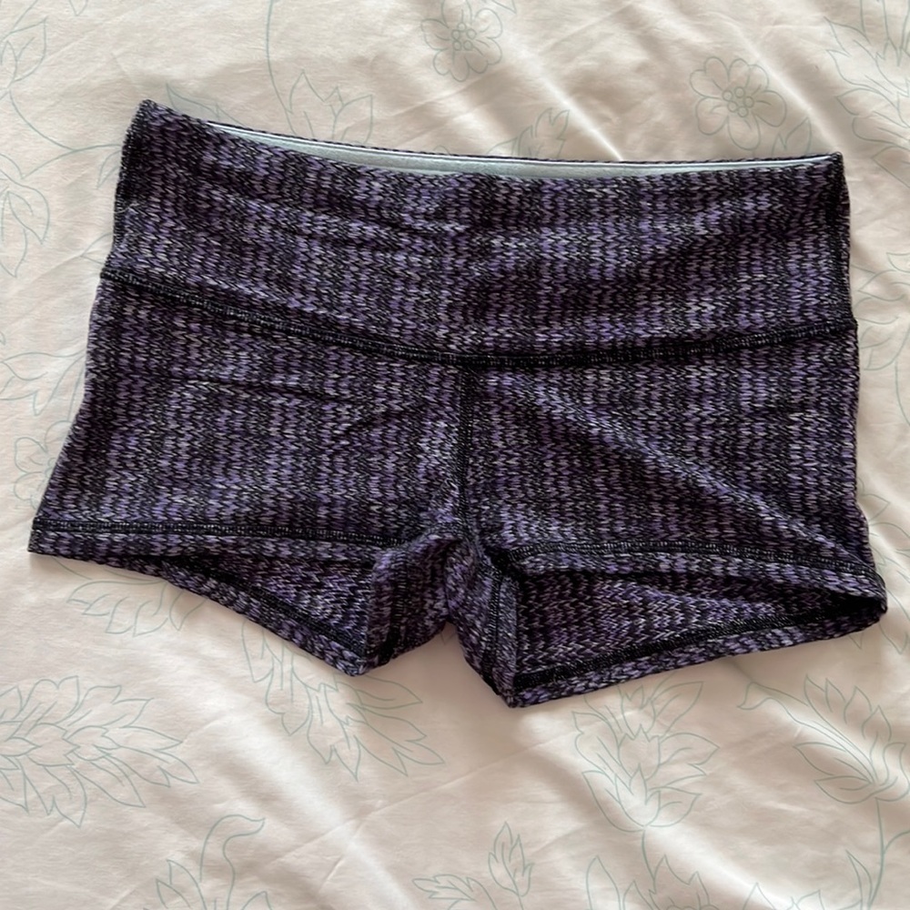 Lulu size 6 shorts